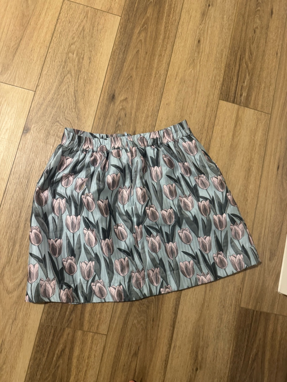Women's Tulip-Print Jacquard Mini Skirt in Blue and Pink